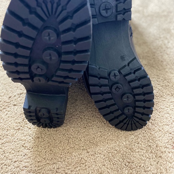 Black knee high boots - Picture 6 of 6